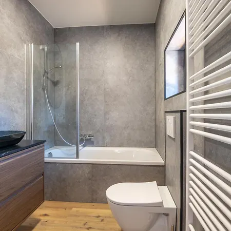 Holiday home Beautiful And Spacious Renovated For 10 *